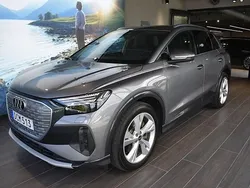 Grå Begagnad 2023 Audi Q4 e-tron Advanced SUV | 549 000 kr