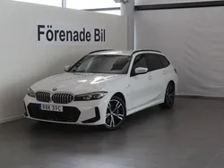 Vit Begagnad 2024 BMW 330e M Sport Kombi | 559 000 kr (Bra pris)