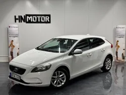 Vit Begagnad 2012 Volvo V40 Kinetic Kombi | 124 900 kr (Lite dyr)
