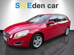 Röd Begagnad 2011 Volvo V60 Momentum Kombi | 89 900 kr (Marknadspris)
