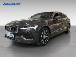 Grå Begagnad 2025 Volvo V60 Plus Kombi | 549 000 kr (Dyr)