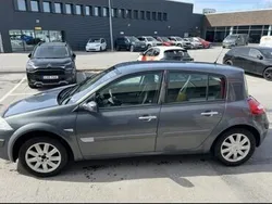 Grå Begagnad 2006 Renault Mégane II Halvkombi | 29 999 kr (Marknadspris)