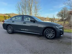 Grå Begagnad 2020 BMW 330e Shadowline Sedan | 310 000 kr (Lite dyr)