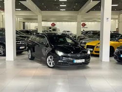 Svart Begagnad 2018 Opel Astra Dynamic Kombi | 139 900 kr (Marknadspris)