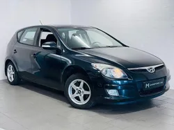 Svart Begagnad 2010 Hyundai i30 Halvkombi | 49 900 kr (Marknadspris)