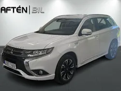 Vit Begagnad 2017 Mitsubishi Outlander P-HEV SUV | 204 900 kr (Marknadspris)
