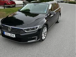 Svart Begagnad 2016 VW Passat GTE Kombi | 149 900 kr (Lite dyr)