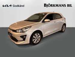 Grå (/4ss/ silky silver) Begagnad 2022 Kia Rio Advance Halvkombi | 179 900 kr (Marknadspris)