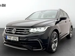 Svart Begagnad 2023 VW Tiguan R-line SUV | 439 900 kr (Dyr)