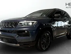 Blå (blue) Begagnad 2021 Jeep Compass SUV | 259 900 kr (Bra pris)