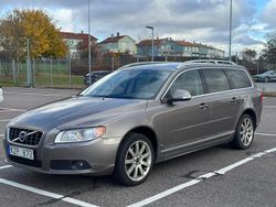 Guld Begagnad 2011 Volvo V70 Kombi | 64 900 kr (Superpris)