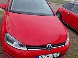 Röd Begagnad 2016 VW Golf VII Halvkombi | 90 000 kr (Bra pris)