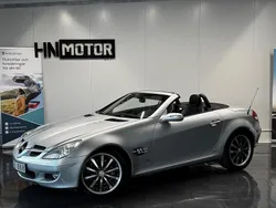 Silver Begagnad 2004 Mercedes SLK350 Cab | 129 900 kr (Marknadspris)