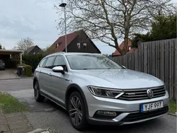 Silver Begagnad 2017 VW Passat Alltrack Kombi | 159 000 kr (Marknadspris)