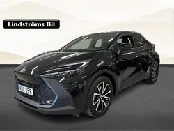 Svart Begagnad 2024 Toyota C-HR Style SUV | 405 900 kr (Marknadspris)