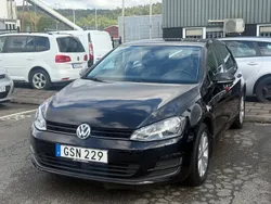Svart Begagnad 2016 VW Golf VII Halvkombi | 114 990 kr (Marknadspris)