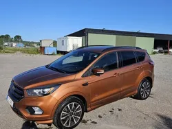 Brun Begagnad 2017 Ford Kuga ST-Line SUV | 180 000 kr (Marknadspris)