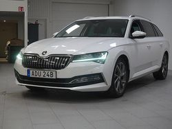 Vit Begagnad 2020 Skoda Superb Business Line Kombi | 259 800 kr (Marknadspris)