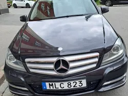 Svart Begagnad 2012 Mercedes C220 Avantgarde Sedan | 102 000 kr (Bra pris)