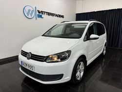 Vit Begagnad 2015 VW Touran Minibuss | 109 900 kr (Bra pris)