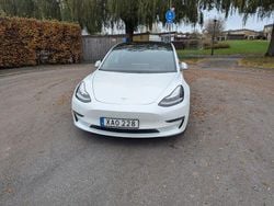 Begagnad 2019 Tesla Model 3 Long Range AWD Sedan | 219 000 kr (Marknadspris)