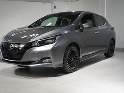 Grå/silver Begagnad 2024 Nissan Leaf Tekna Halvkombi | 289 900 kr