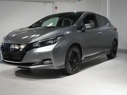 Grå/silver Ny 2024 Nissan Leaf Tekna Halvkombi | 289 900 kr (Dyr)