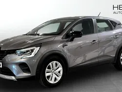 Mörkgrå Begagnad 2022 Renault Captur Zen SUV | 229 900 kr (Marknadspris)