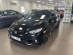 Svart Begagnad 2018 Honda Civic Dynamic Halvkombi | 179 000 kr (Marknadspris)