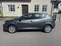 Grå Begagnad 2015 Seat Ibiza Style Halvkombi | 54 000 kr (Marknadspris)
