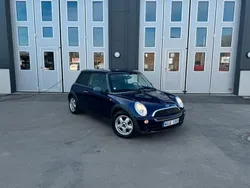 Mörkblå (blå) Begagnad 2006 Mini ONE Salt Halvkombi | 42 900 kr (Marknadspris)