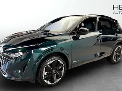 Mörkgrön (green) Ny 2025 Nissan Qashqai SUV | 349 900 kr