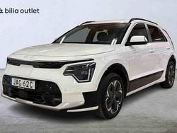 Vit Begagnad 2023 Kia e-Niro SUV | 339 900 kr