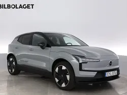 Grå Begagnad 2024 Volvo EX30 Single Motor Extended Range SUV | 399 800 kr (Marknadspris)