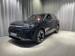 Svart Begagnad 2025 VW Tiguan R-line SUV | 489 900 kr (Dyr)