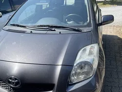 Grå Begagnad 2009 Toyota Yaris Halvkombi | 25 000 kr (Bra pris)