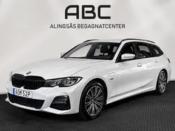 Vit Begagnad 2022 BMW 330e M Sport Kombi | 285 000 kr (Marknadspris)