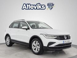 Vit Begagnad 2024 VW Tiguan Life SUV | 304 900 kr (Superpris)