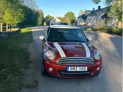 Orange Begagnad 2012 Mini Cooper D Halvkombi | 46 000 kr (Marknadspris)