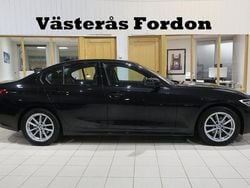 Svart Begagnad 2019 BMW 320 Sport Line Sedan | 259 900 kr (Bra pris)