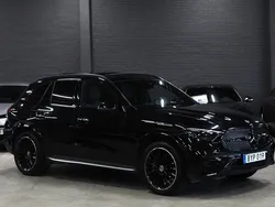 Svart Begagnad 2023 Mercedes GLC220 AMG SUV | 649 900 kr