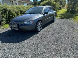Grå Begagnad 2007 Volvo V70 Momentum Kombi | 29 500 kr (Marknadspris)