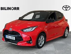 Svart Begagnad 2020 Toyota Yaris Hybrid Edition Halvkombi | 229 900 kr (Lite dyr)
