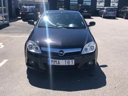 Svart Begagnad 2006 Opel Tigra Cab | 34 900 kr (Marknadspris)