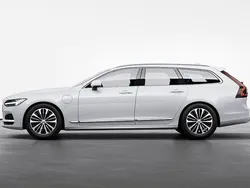 Vit Ny 2024 Volvo V90 Core Kombi | 544 900 kr (Marknadspris)