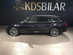 Svart Begagnad 2016 Skoda Superb LAURIN & KLEMENT Kombi | 199 500 kr (Marknadspris)