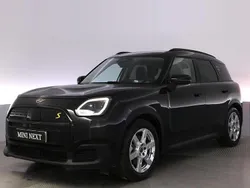 Svart Begagnad 2024 Mini Countryman SUV | 449 900 kr