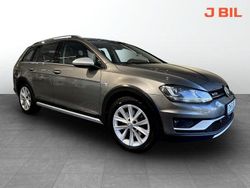 Grå Begagnad 2016 VW Golf Alltrack Kombi | 154 900 kr (Marknadspris)