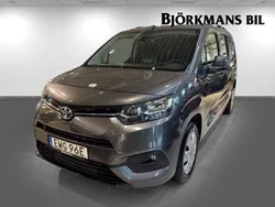 Mörkgrå Begagnad 2020 Toyota Proace Verso City Kombi | 299 000 kr (Marknadspris)
