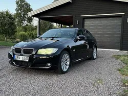 Svart Begagnad 2011 BMW 318 Sedan | 70 000 kr (Marknadspris)